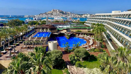 Ibiza Gran Hotel: Ultimate Destination for Foodies 