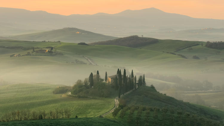 Why Choose Italy for Your Next Getaway with Haute Retreats? Discover Luxury Villas in Tuscany and Umbria