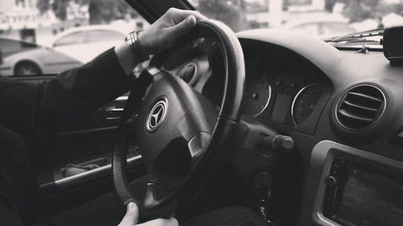 Elegance on Arrival: Navigating LA in Style with the Luxury Transport