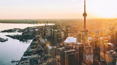 3 Reasons to Choose a Luxury Property for Your Trip to Toronto