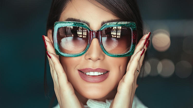 The Evolution of Eyewear Trends Through the Decades