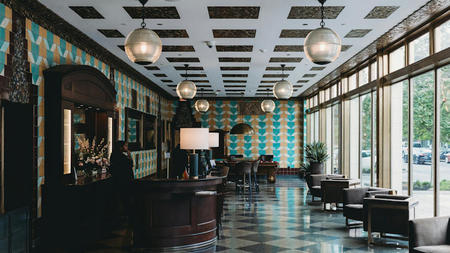 Key Features Business Travelers Should Look for in a Hotel