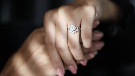 From Solitaire to Sets: Discovering Your Dream Moissanite Engagement Ring