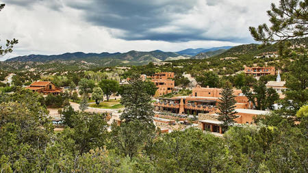 The Pros and Cons of Living in Santa Fe: Is Santa Fe a good place to live?