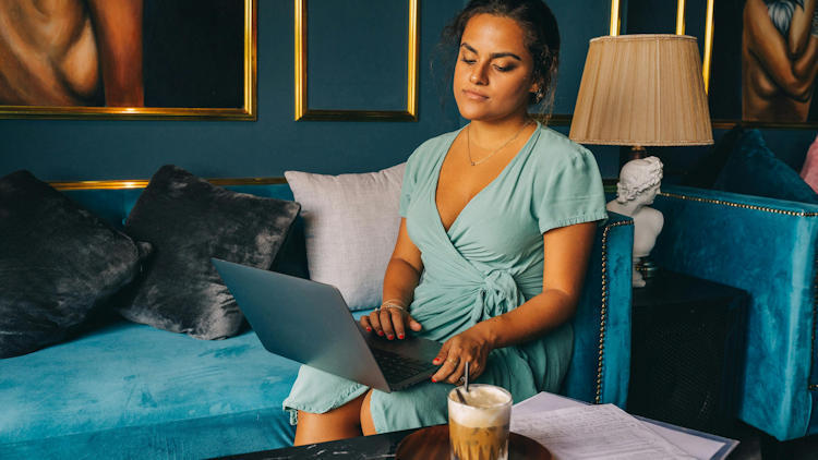 Luxury Retreats That Let Professionals Work and Unwind in Style
