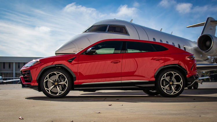 Luxury Vehicles: Turn Your Getaway into a Unique Experience