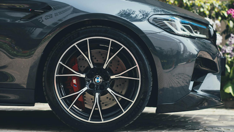What to Look for in a Tire Store Before Making Your Purchase