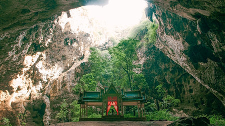 How Do Luxury Travelers Find Hidden Destinations Before Everyone Else?