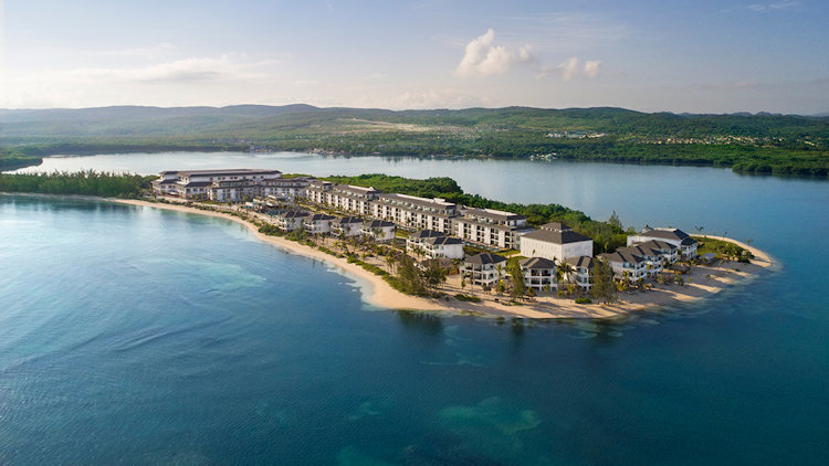 Excellence Oyster Bay: Contemporary Luxury on a Private Peninsula