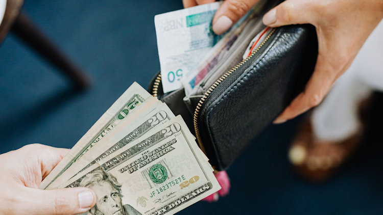 Emergency Cash Assistance Abroad: When Travellers May Need It