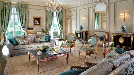 Dorchester Collection Unveils Newly Refurbished Hotel Suites