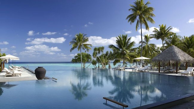 Take a Dip in the Pool at Four Seasons