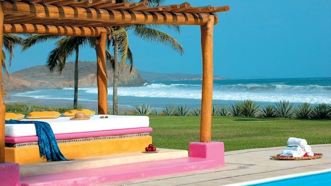 Las Alamandas' Valentine's Package Special Offer