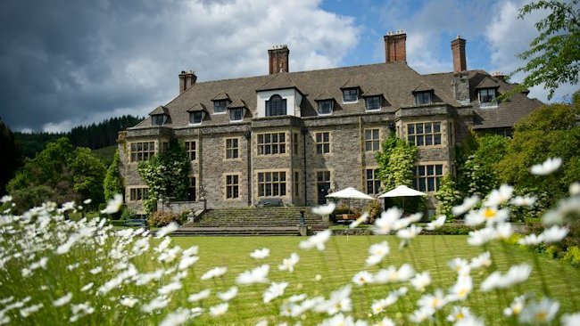 Llangoed Hall in South Wales: Classic Elegance and a Pastoral Setting
