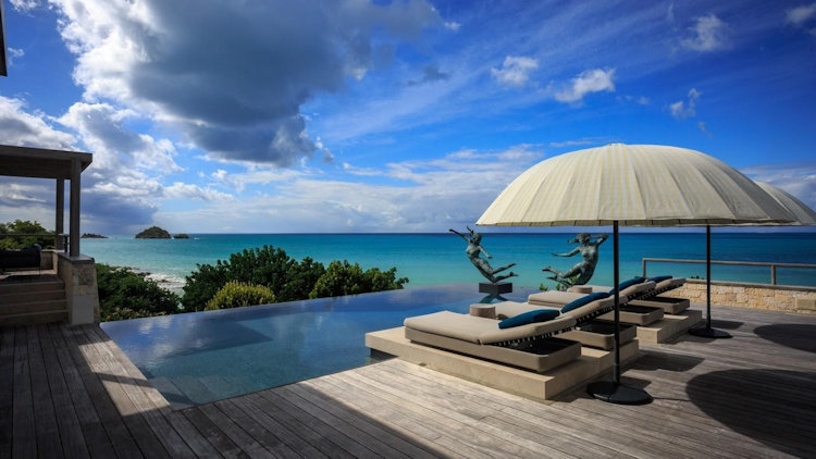 Pearns Bay House, Antigua's most luxurious exclusive-use hotel-style living villa now open