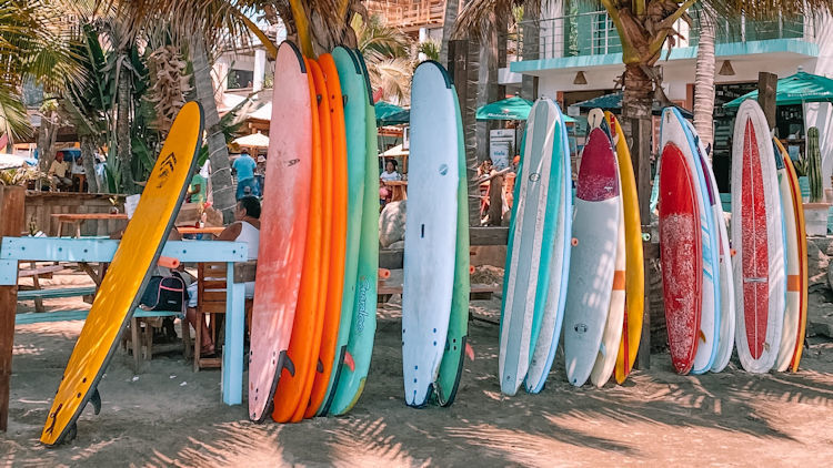 Five Ways to Surf Through Hawaii