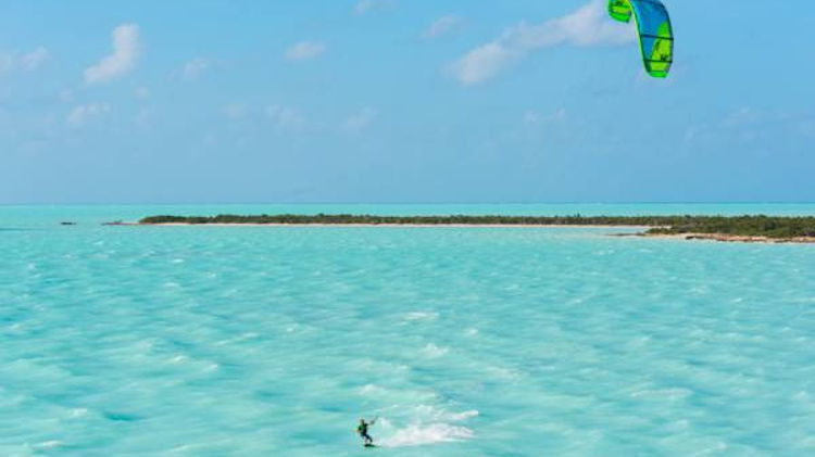 Turks and Caicos Kiteboarding: Postcard-Perfect Adventures