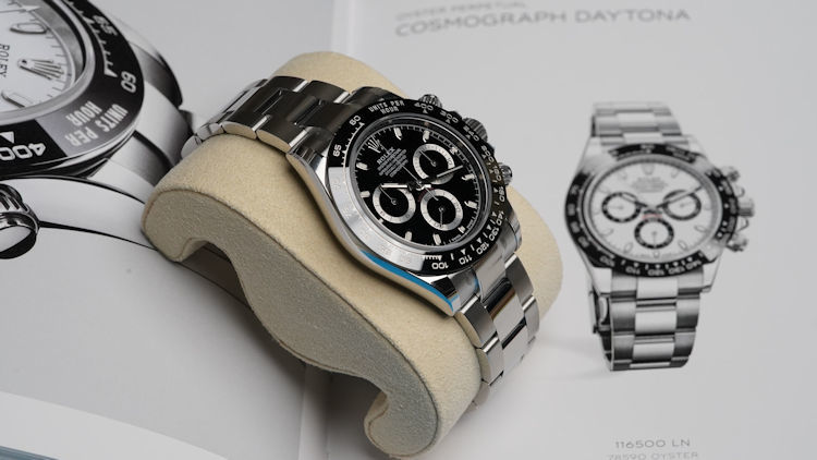 Rolex vs. Other Luxury Watch Brands: What Sets Them Apart - 86126