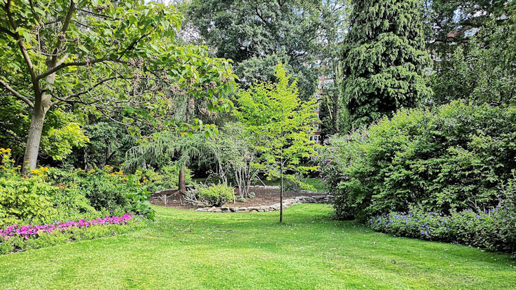 Tips for Making Your Garden A Hidden Oasis