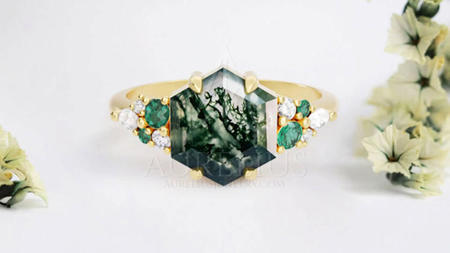 Nature's Vines Are Everywhere: Engagement Rings with Natural Beauty