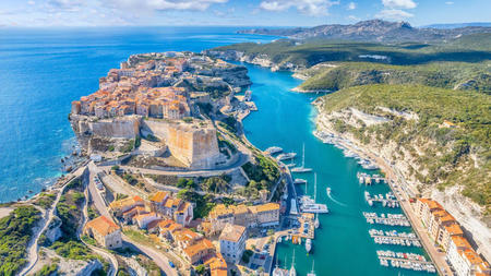 How To Plan a Memorable Stay at a Luxury Villa Rental in Corsica