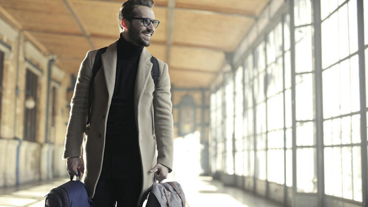 Simple Ways for Business Travelers to Stay Organized