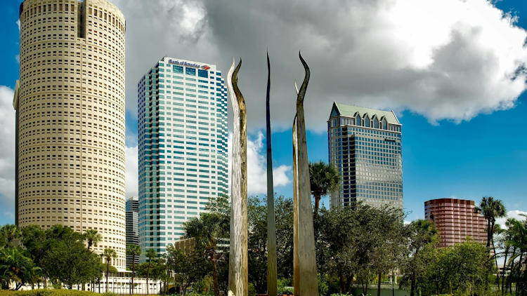 Living in Tampa, FL: Local Relocation Guide