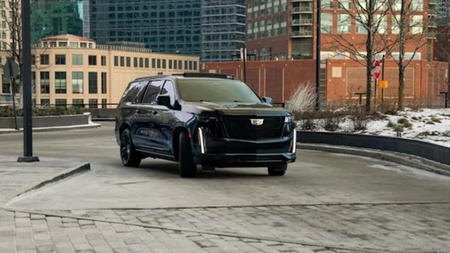 Why Black Car Service is Better Than Rideshare Services in Chicago 2025