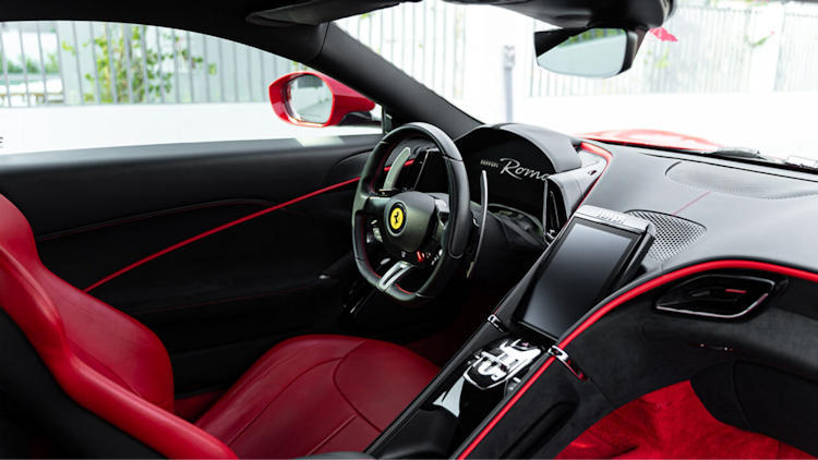Organizing the Perfect Dubai Road Trip: Top Sites to Visit with a Luxury Rental Car