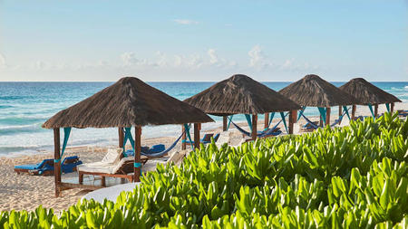 Isla Mujeres vs. Cozumel: How to Choose Your Island Escape