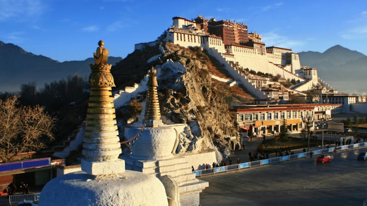 3 Pilgrimages to Disconnect This Year
