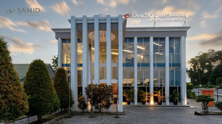 How Luxury Hotels Are Maximizing Direct Bookings with Smart Booking Engines