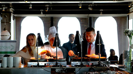 The Art of Balance: Indulgence vs. Nutrition on Luxury Vacations