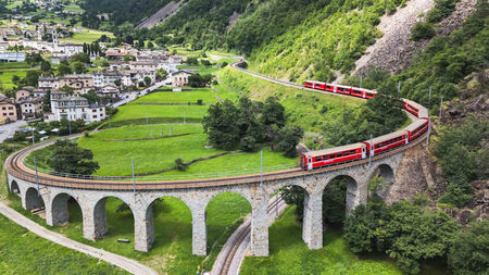 Must Visit Destinations for Spring Travel with Railbookers