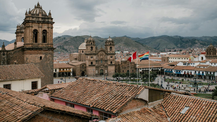How First-Time Visitors Decide What to See in Peru