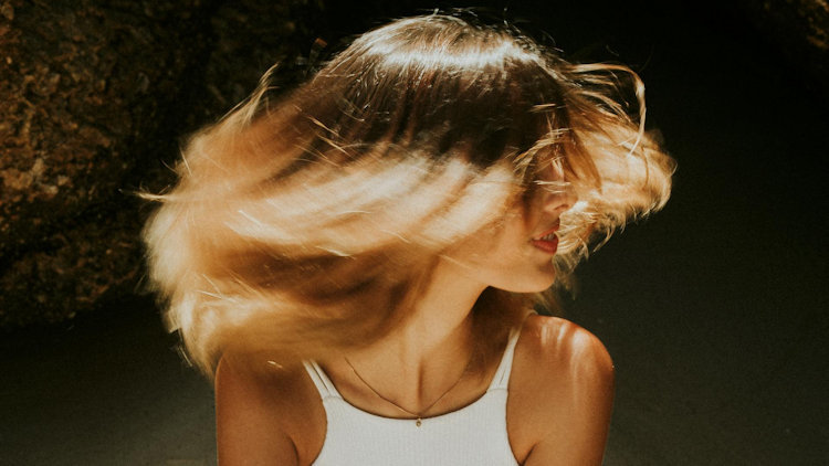 Tips For Protecting Your Hair During Business and Leisure Trips