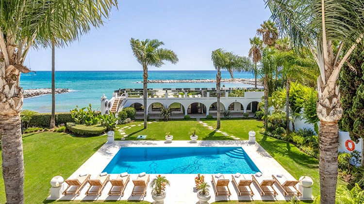 Why Marbella’s Golden Mile Remains the Benchmark for Luxury Villa Living