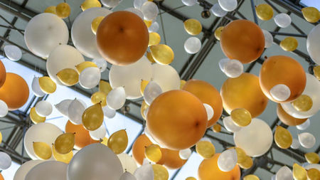How to Design Corporate Balloon Displays for High Ceilings That Actually Stand Out