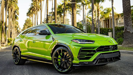 Exploring Los Angeles Behind the Wheel of a Luxury Vehicle