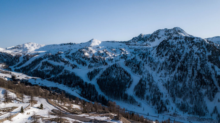 How Ski Transfers to Val Thorens Set the Tone for the Perfect Alpine Holiday