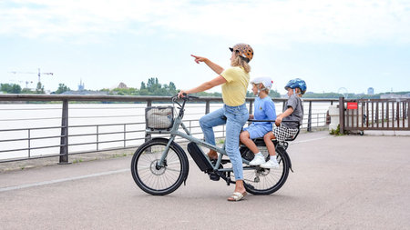 Luxury Travel by E-Bike: The Ultimate Guide to Exploring in Style
