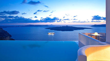 Santorini's Cosmopolitan Suites Honored by Small Luxury Hotels