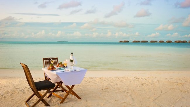 Bubbly on the Beach at Conrad Maldives Rangali Island