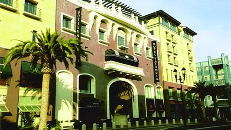 Old-Spanish Meets Modern in Silicon Valley's Hotel Valencia Renovation
