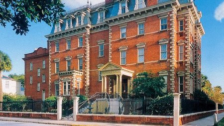 Southern Comfort: Charleston's Wentworth Mansion