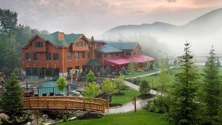 Traveling in Eco-friendly Style for Earth Month this April