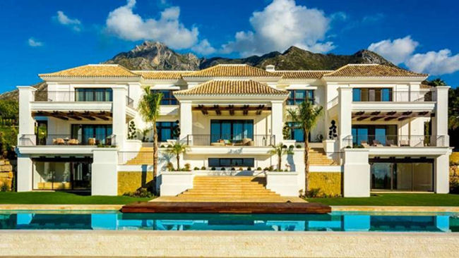  Top  10 Luxury Villas  To Buy Around The World