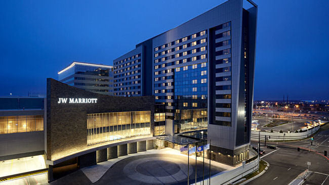 JW Marriott Minneapolis Mall of America Offers Exclusive Shopping Package