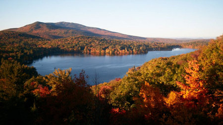 Experience the Fall Colors of New Hampshire by Boat, Train, or on Foot 