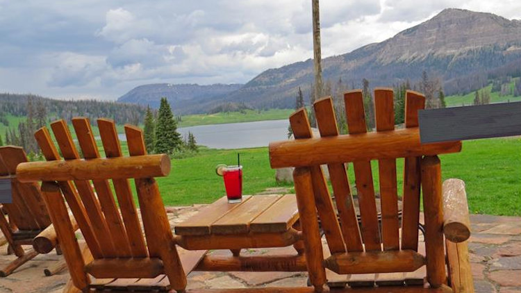 Brooks Lake Lodge Named a Best Place to Relax in Wyoming 